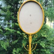 Garderobe, Spiegelgestell