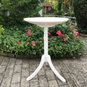 Holztisch, kleiner Beistelltisch Holztisch, kleiner Beistelltisch