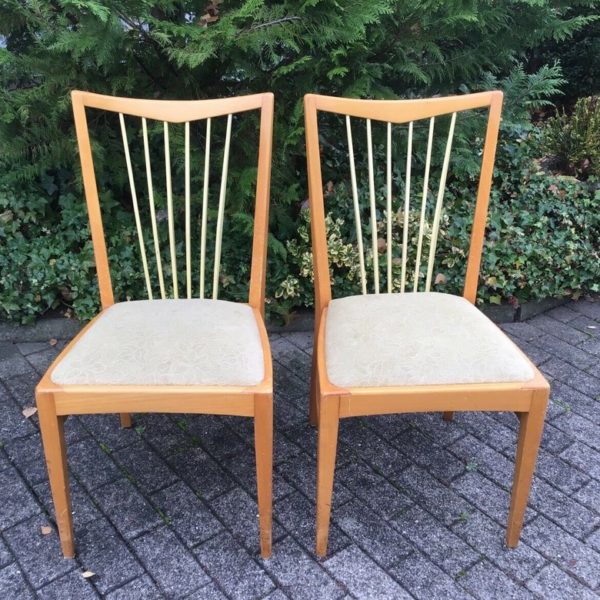 2 Bähre Stühle mit Sprossenlehne (40er/50er Jahre, Vintage), Holzstühle