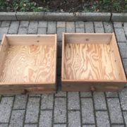 2 alte Holzschubladen, Schubladen