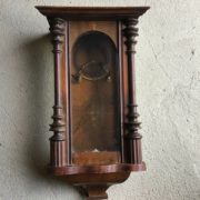 Uhrenkasten, Schränkchen (Gründerzeit) Uhrenkasten, Schränkchen (Gründerzeit)