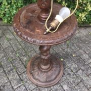 Antike Stehlampe, Lampenfuss