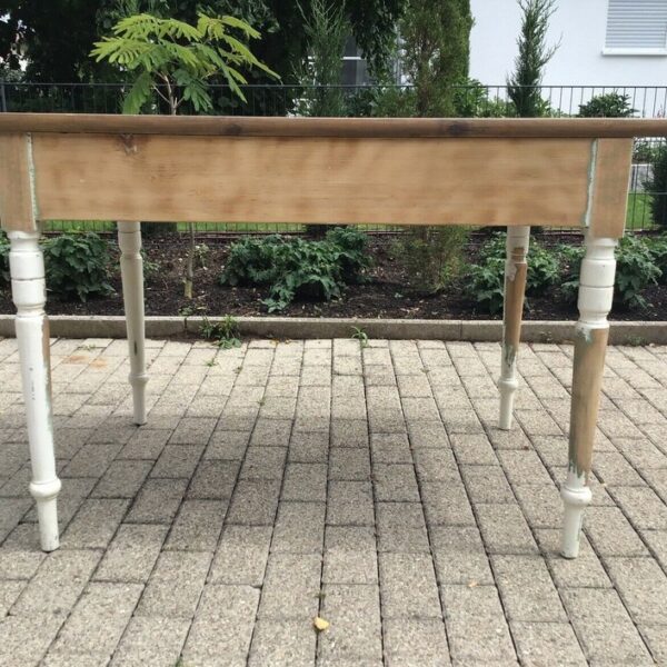 Tische, Esstische & gebrauchte Möbel Verkauf bei Freiburg