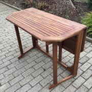 Klappbarer Gartentisch, Balkontisch, Terrassentisch (Balkonmöbel, Gartenmöbel) Klappbarer Gartentisch, Balkontisch, Terrassentisch (Balkonmöbel, Gartenmöbel)