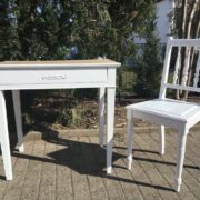 Holztisch mit Stuhl, Kindertisch (Shabby, Landhaus) Holztisch mit Stuhl, Kindertisch (Shabby, Landhaus)