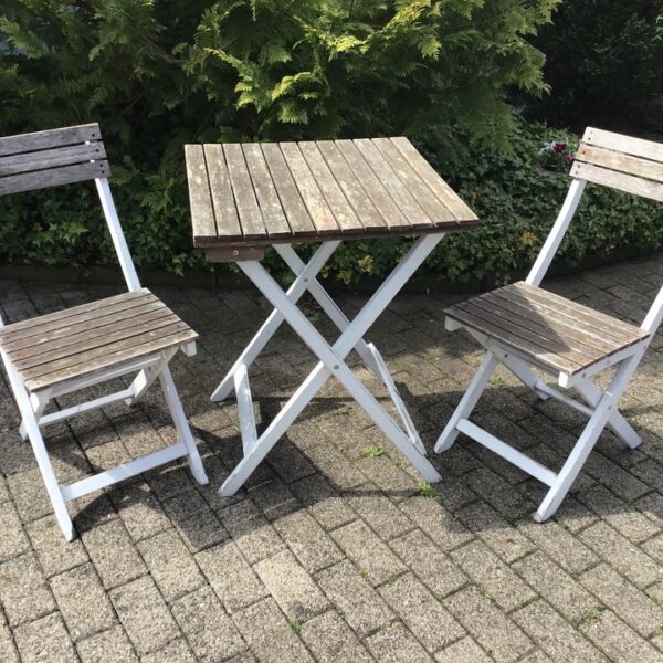 Balkonmöbel, 2 Stühle und ein Tisch, Gartenmöbel (Shabby) Balkonmöbel, 2 Stühle und ein Tisch, Gartenmöbel (Shabby)