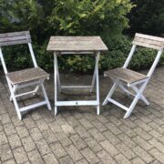 Balkonmöbel, 2 Stühle und ein Tisch, Gartenmöbel (Shabby) Balkonmöbel, 2 Stühle und ein Tisch, Gartenmöbel (Shabby)