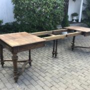Ausziehbarer Tisch, Esstisch, Holztisch (Antiquität)