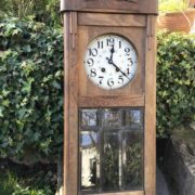 Antike Pendeluhr, Uhrenkasten, Uhr (Dekoration, Antiquität) Antike Pendeluhr, Uhrenkasten, Uhr (Dekoration, Antiquität)