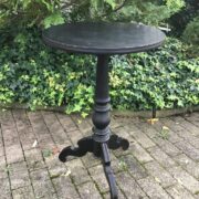 Schwarzer Beistelltisch, Holztisch, Tisch (Antiquität)