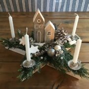Handgefertigte Weihnachtsgestecke, Adventskranz, Tischdeko Handgefertigte Weihnachtsgestecke, Adventskranz, Tischdeko