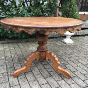 Wunderschöner alter Tisch, Holztisch (kein Esstisch)