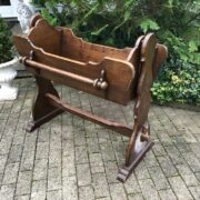 Alte Kinderwiege, Kinderbett, Wiege (Landhausstil)