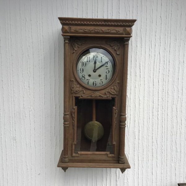 Antike Wanduhr, große Wand-Pendeluhr (Antiquität)