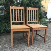2 Holzstühle, Stuhl, Sitzgelegenheiten