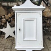 Kleines Holzschränkchen, alter Hängeschrank (Shabby, Landhaus)