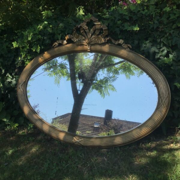 Großer antiker Spiegel (Dekoration, Vintage, Antiquität)
