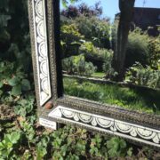 Handgefertigter, alter, orientalischer Spiegel (Dekoration)