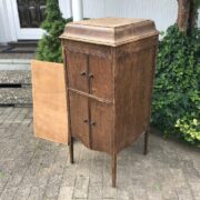 Antiker Grammophonschrank, Holzschränkchen, Restaurationsobjekt (Antiquität)
