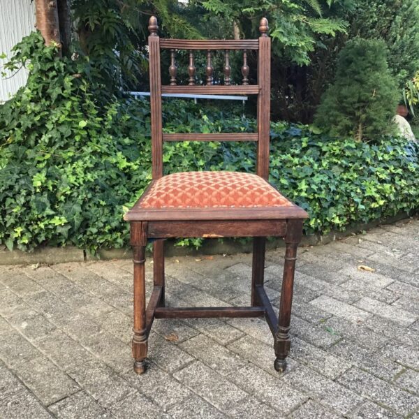 Antiker Holzstuhl, Stuhl (Gründerzeit, Dekoration)