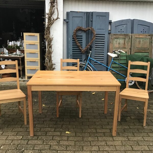 Esstisch & 3 Stühle (Ikea Jokkomok), Esszimmer