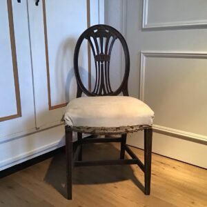 Antiker Stuhl, dekorativer Polsterstuhl (Antiquität)