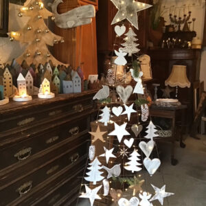 Handgefertigter Weihnachtsbaum, Christbaum, Weihnachtsdeko (Shabby)
