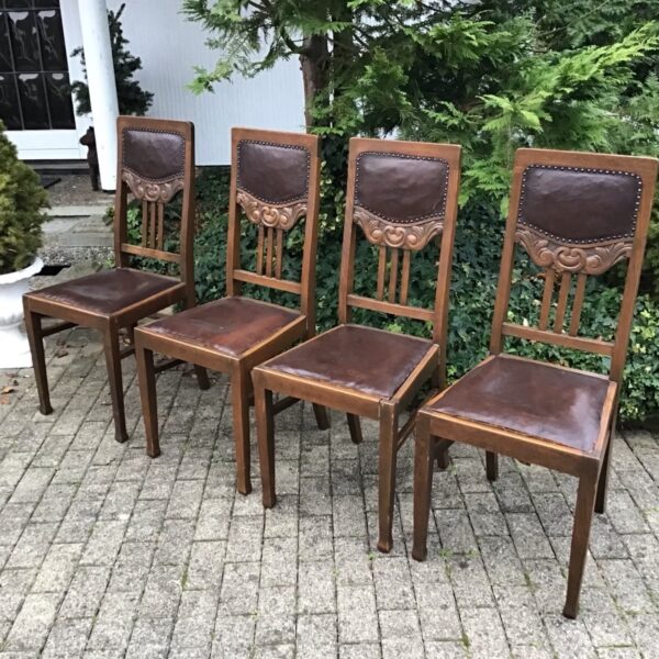 4 antike Stühle, Holzstühle, Sitzgruppe (Jugendstil)