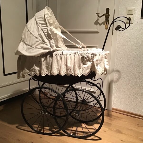 Nostalgie Kinderwagen, 50er Jahre, Puppenwagen (Shabby, Dekoration)