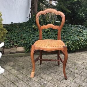 Alter Holzstuhl, Stuhl (Vintage)