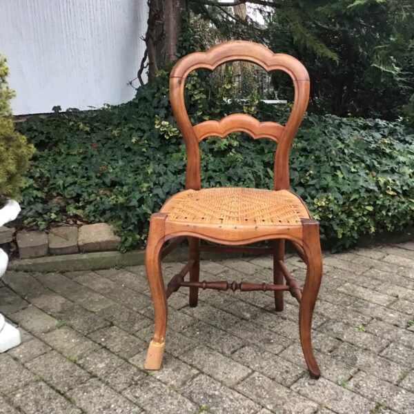 Alter Holzstuhl, Stuhl (Vintage)