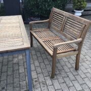 Gartenmöbel Set aus Holz: Tisch, Sitzbank & 2 Stühle