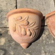 2 große Terracotta Wandschalen, Pflanzgefäß, Blumentopf (winterfest)