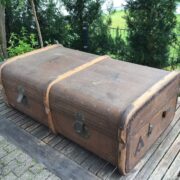 Vintage Überseekoffer, Couchtisch, Holzkoffer (Shabby)