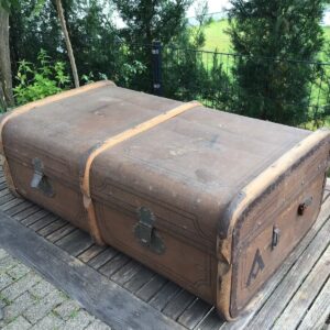 Vintage Überseekoffer, Couchtisch, Holzkoffer (Shabby)