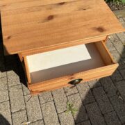 Nachttisch, Kiefer, Holzschrank, kleine Schubladenkommode
