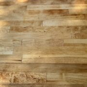 Vollholz: Esstisch mit Sitzbank, Holztisch, Holzbank, Esszimmer