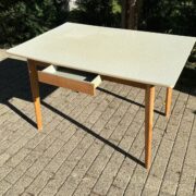 60er Jahre Küchentisch, Esstisch, Holztisch mit Resopalplatte (Vintage)