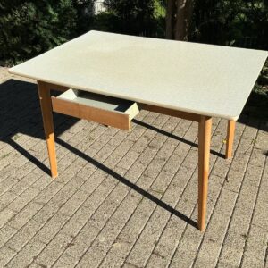 60er Jahre Küchentisch, Esstisch, Holztisch mit Resopalplatte (Vintage)