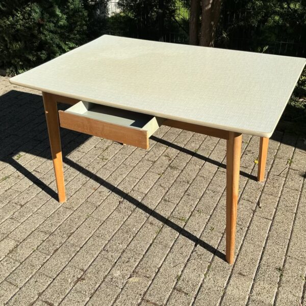 60er Jahre Küchentisch, Esstisch, Holztisch mit Resopalplatte (Vintage)