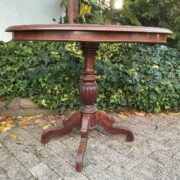 Ovaler Tisch, antiker Holztisch mit Patina, Esstisch (Antiquität)