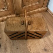 Mid Century Nähkasten aus Holz, Ziehharmonika, Aufbewahrung (50er Jahre) Mid Century Nähkasten aus Holz, Ziehharmonika, Aufbewahrung (50er Jahre)