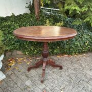 Ovaler Tisch, antiker Holztisch mit Patina, Esstisch (Antiquität)