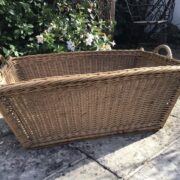 Großer alter Wäschekorb, Weidekorb (Shabby, Landhaus) Großer alter Wäschekorb, Weidekorb (Shabby, Landhaus)