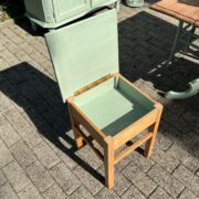 Set für Esszimmer / Wohnzimmer / Küche): Buffet, Tisch, 2 Stühle, Hocker Set für Esszimmer / Wohnzimmer / Küche): Buffet, Tisch, 2 Stühle, Hocker