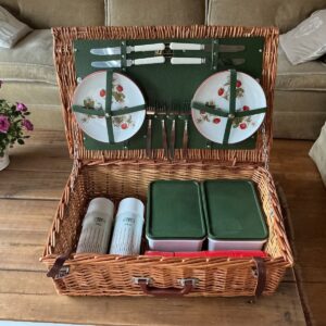 Picknickkorb für 4 Personen (Weide, Erdbeer-Motiv)