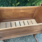 Antike Kinderwiege, Kinderbett, Wiege, Puppenwiege (Antiquität)