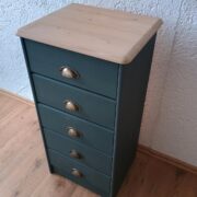 Schubladenkommode, Kommode, Holzschrank (Industrie-Design) Schubladenkommode, Kommode, Holzschrank (Industrie-Design)