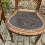 4 antike Stühle, Holzstühle mit Lederbezug (Antiquität)