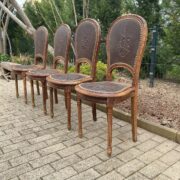 4 antike Stühle, Holzstühle mit Lederbezug (Antiquität)